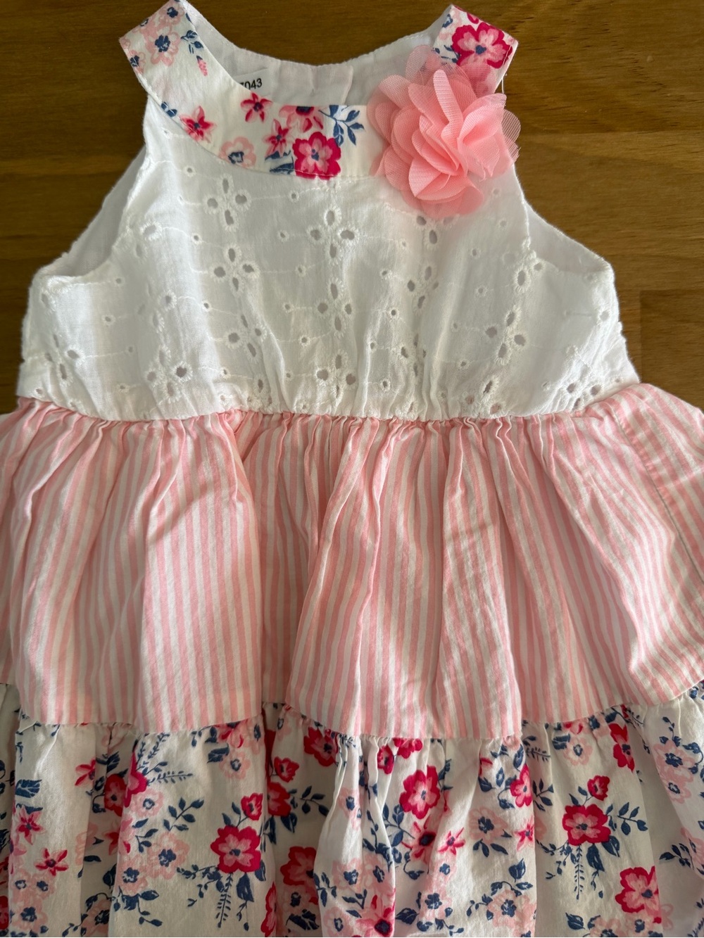Girls Pink & White Floral Tiered Eyelet Dress Size 6-9M - Picture 2 of 7